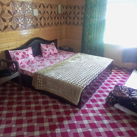Sunrise Hotel And Restaurant Mastan Gurez Kanzalwan Extérieur photo